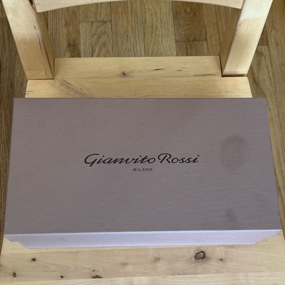Gianvito Rossi Milano box